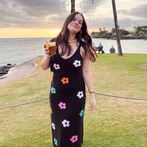 H&M Knit Flower and Black Midi Dress | Medium